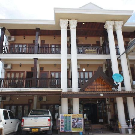 Domon Hotel Vang Vieng Exterior photo